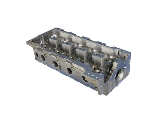 OM611 Diesel Engine Cylinder Head 6110102320 6110104420 6110105420