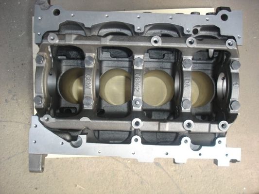 Professional Black Diesel Engine Cylinder Block For Mitsubishi 4G64/2.4L